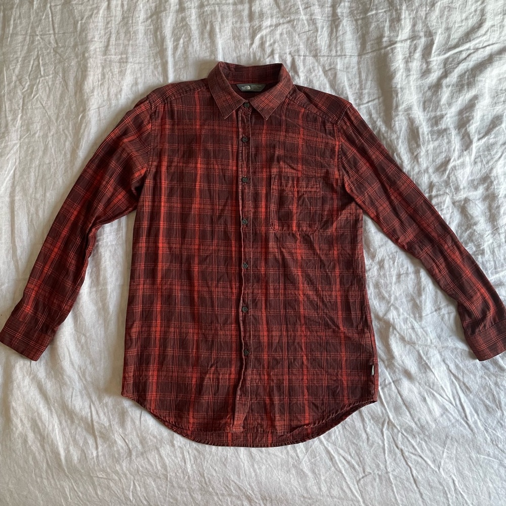 The North Face Red Plaid Flannel Shirt Size Small
